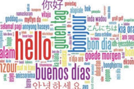علت یادگیری زبانهای مختلف دنیا . به قلم یولیا باخلایتنا