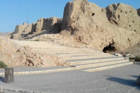 مرمت قلعه سه هزارساله دختر و اردشیر در کرمان