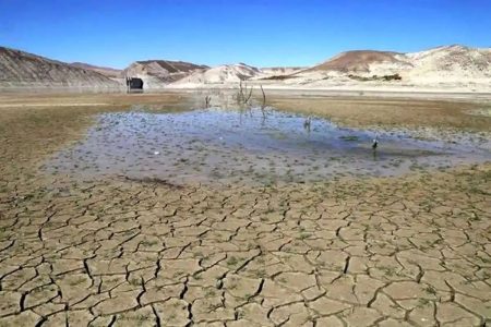 نگاهی به خشکسالی و خشک شدن برخی از سد های استان خراسان