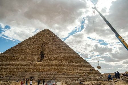 تشکیل کمیته‌ بررسی بازسازی هرم مَنقُرَع جیزه مصر