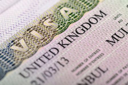 بریتانیا در سال ۲۰۲۳ صدور ویزای کادر درمان خارجی را دو برابر کرد